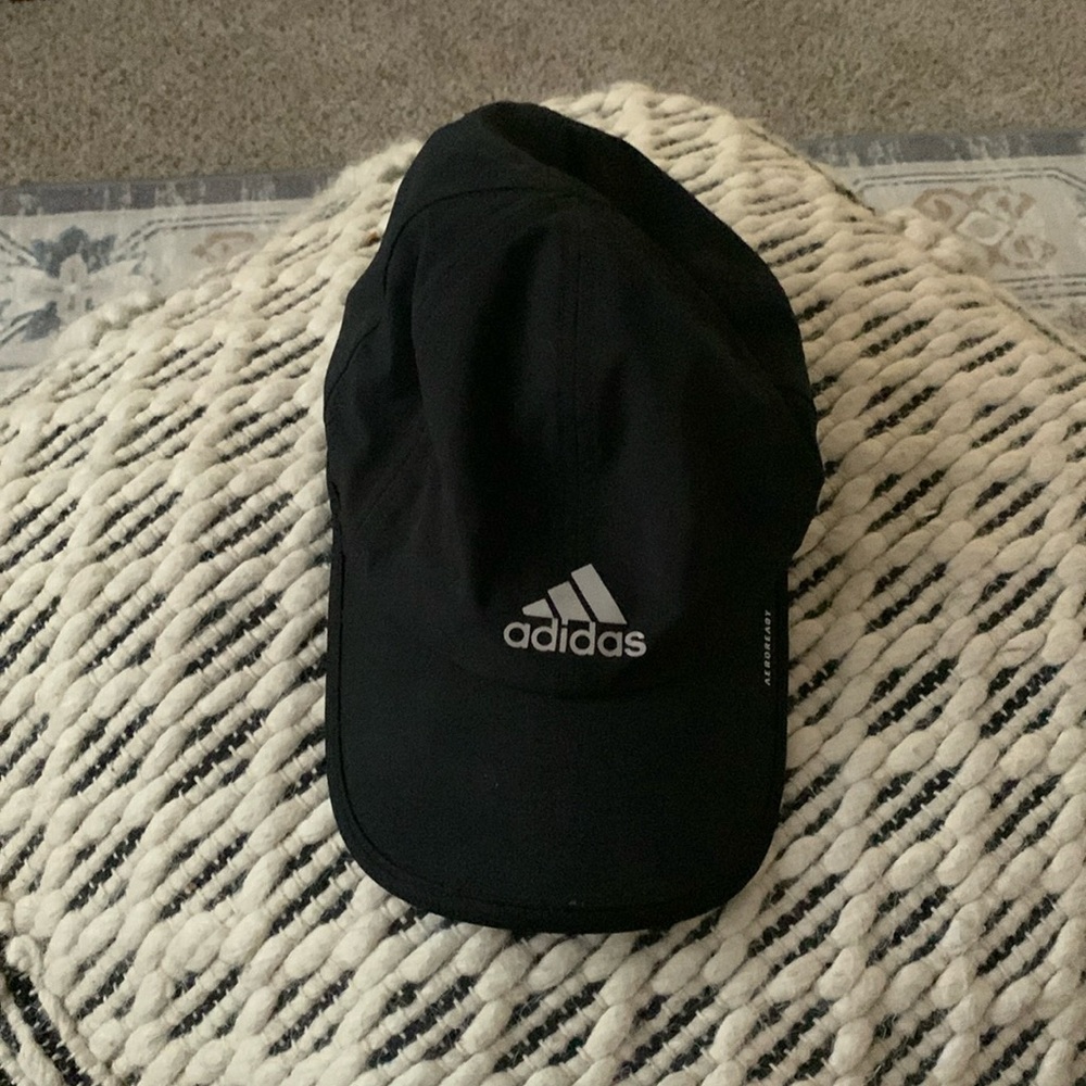 Adidas aeroready women’s cap
